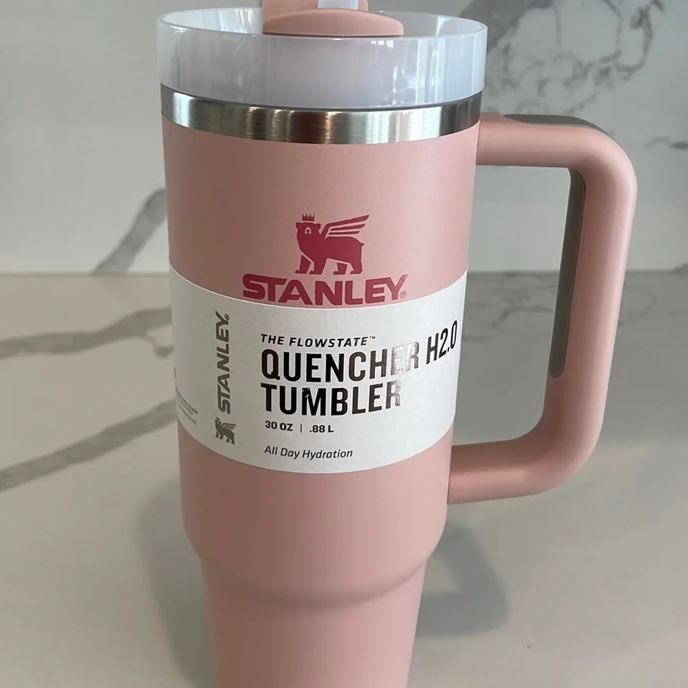 Stanley - 30 oz. PINK DUSK Quencher H2.0 Flowstate Tumbler w/Handle - NWT!